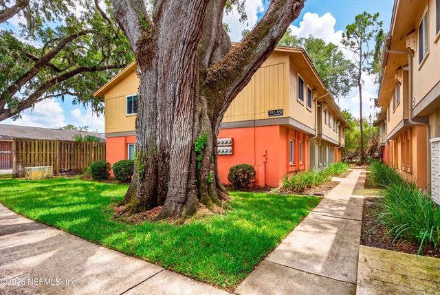 1800 PARK Avenue 358, Orange Park, FL 32073