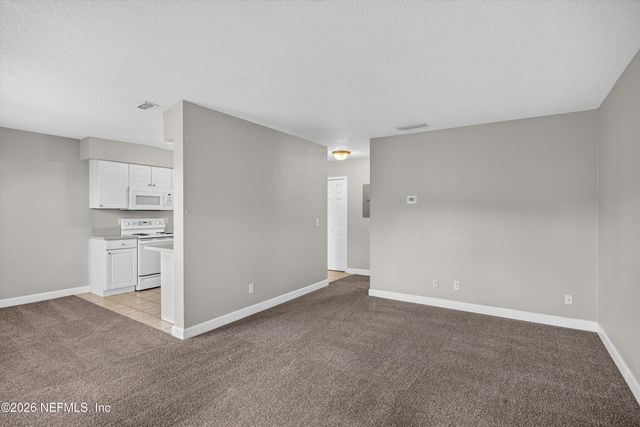 1800 PARK Avenue 358, Orange Park, FL 32073