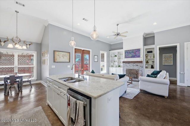 243 Tucker Drive, Brandon, MS 39042