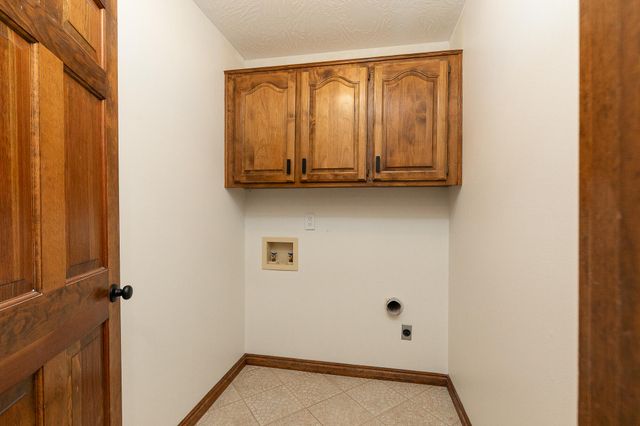 3514 S Southvale Court, Springfield, MO 65804