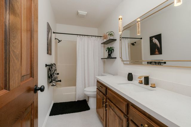 3514 S Southvale Court, Springfield, MO 65804