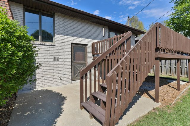 3514 S Southvale Court, Springfield, MO 65804