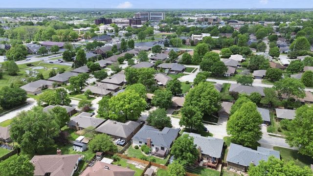 3514 S Southvale Court, Springfield, MO 65804