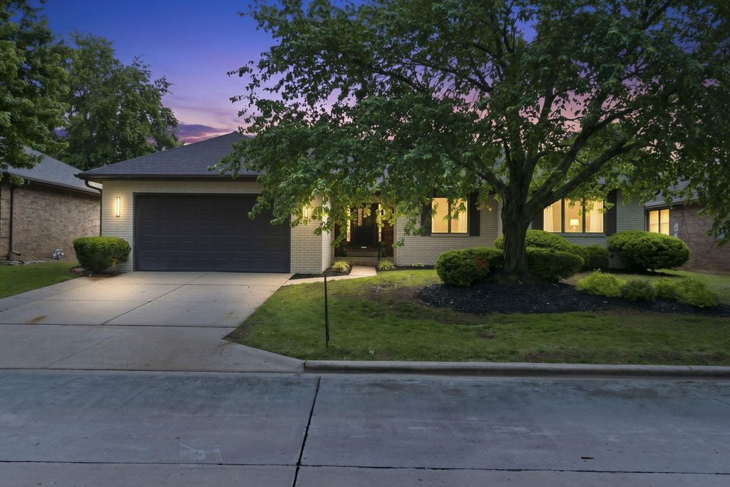 3514 S Southvale Court, Springfield, MO 65804