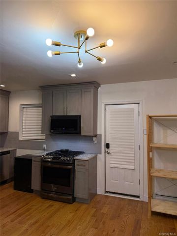 20507 Murdock Avenue, Saint Albans, NY 11412