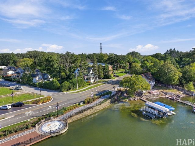 217 W Main Street, Lake Zurich, IL 60047