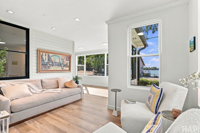 217 W Main Street, Lake Zurich, IL 60047