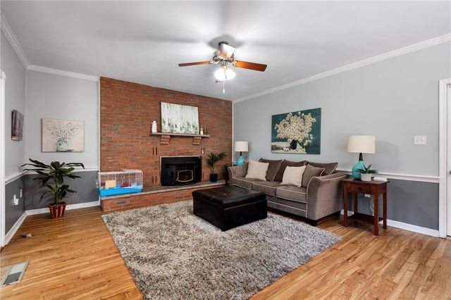 1122 Edward Avenue, South Whitehall Twp, PA 18103
