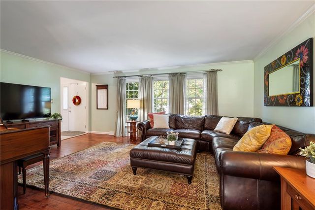 1122 Edward Avenue, South Whitehall Twp, PA 18103