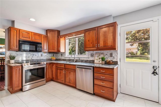 1122 Edward Avenue, South Whitehall Twp, PA 18103