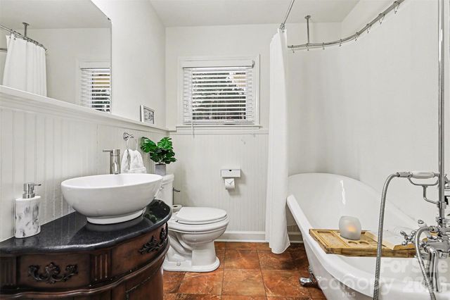 123 Old Bell Road, Charlotte, NC 28270