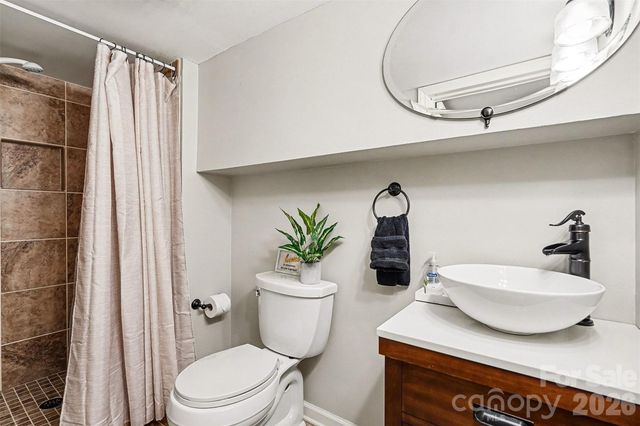 123 Old Bell Road, Charlotte, NC 28270
