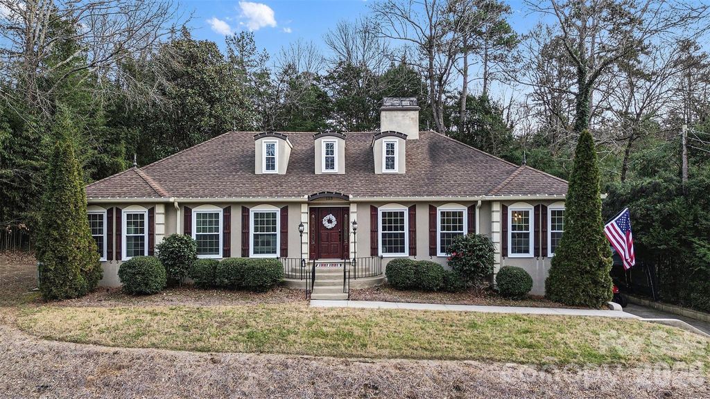 123 Old Bell Road, Charlotte, NC 28270