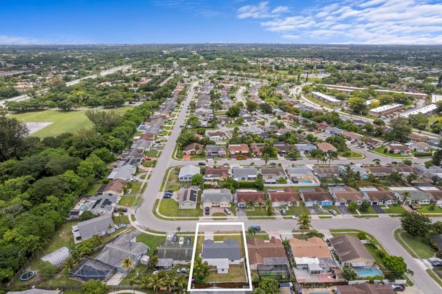 22171 SW 62nd Avenue, Boca Raton, FL 33428