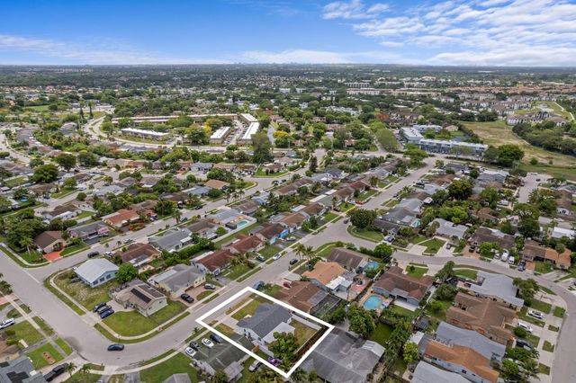 22171 SW 62nd Avenue, Boca Raton, FL 33428