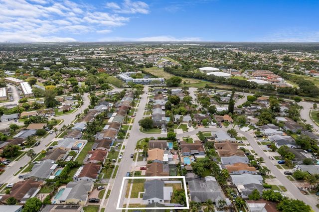 22171 SW 62nd Avenue, Boca Raton, FL 33428