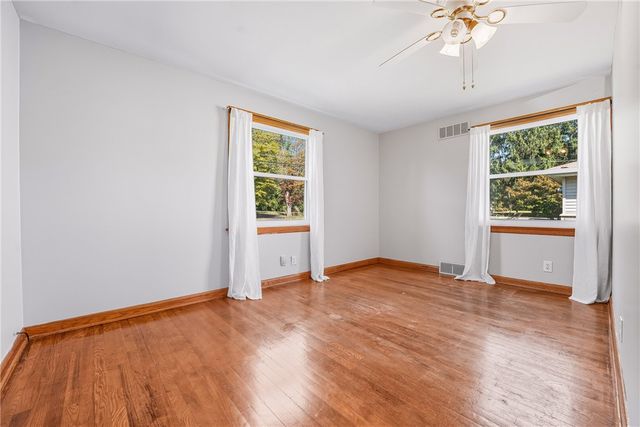 332 E Maitland Lane, Neshannock Twp, PA 16105