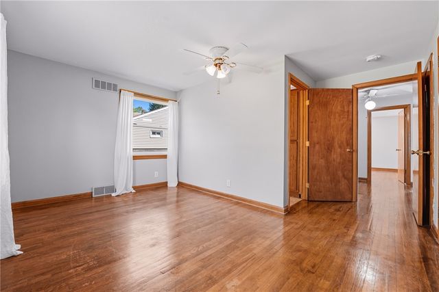 332 E Maitland Lane, Neshannock Twp, PA 16105