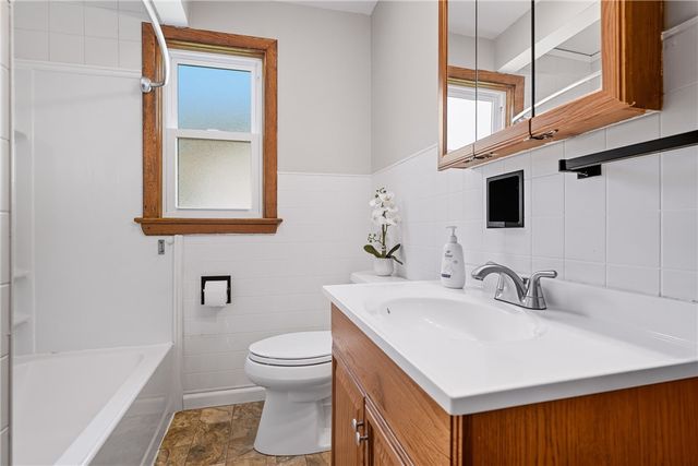 332 E Maitland Lane, Neshannock Twp, PA 16105