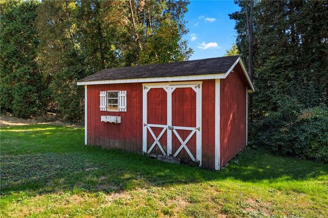 332 E Maitland Lane, Neshannock Twp, PA 16105