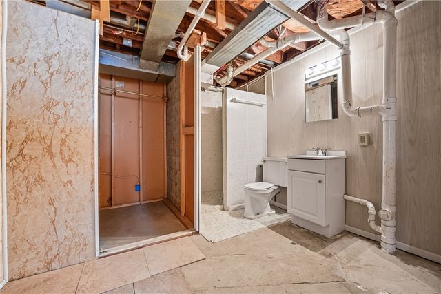 332 E Maitland Lane, Neshannock Twp, PA 16105