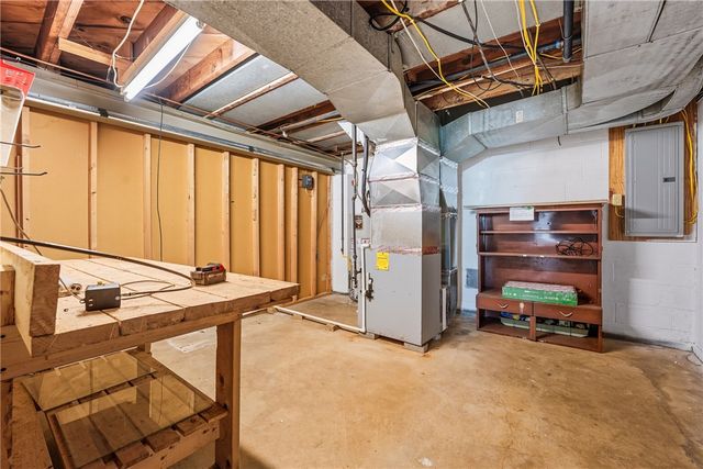 332 E Maitland Lane, Neshannock Twp, PA 16105