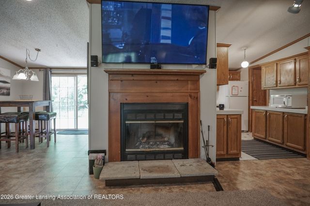 1416 S Ainger Road, Charlotte, MI 48813