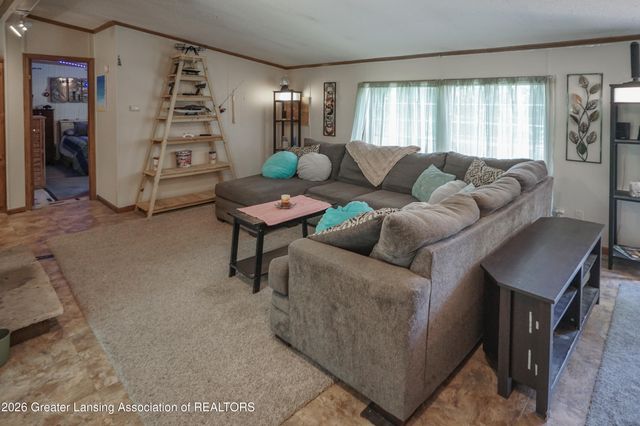 1416 S Ainger Road, Charlotte, MI 48813