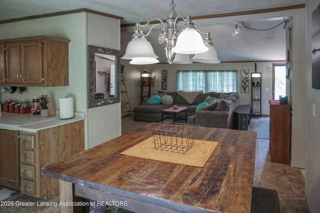 1416 S Ainger Road, Charlotte, MI 48813