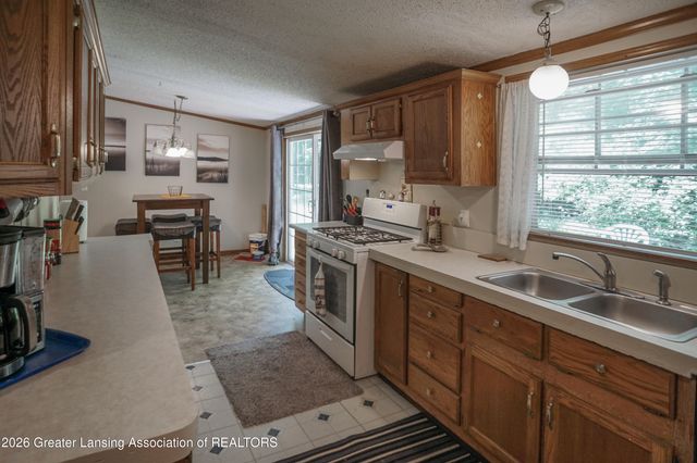 1416 S Ainger Road, Charlotte, MI 48813
