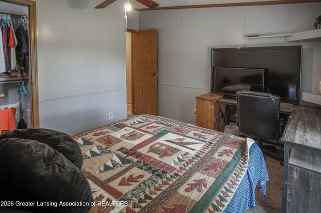 1416 S Ainger Road, Charlotte, MI 48813
