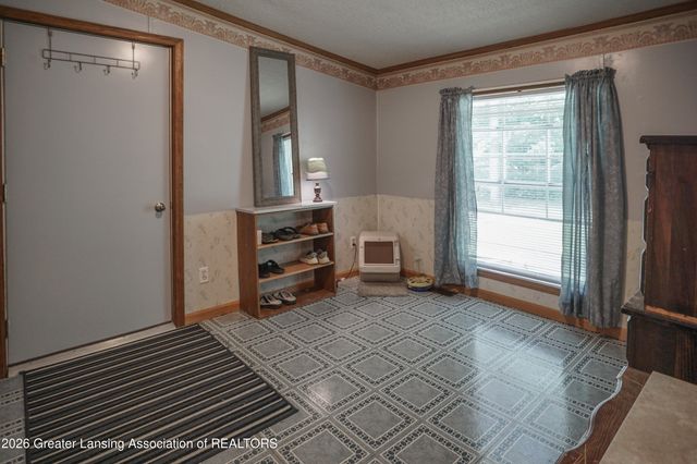 1416 S Ainger Road, Charlotte, MI 48813
