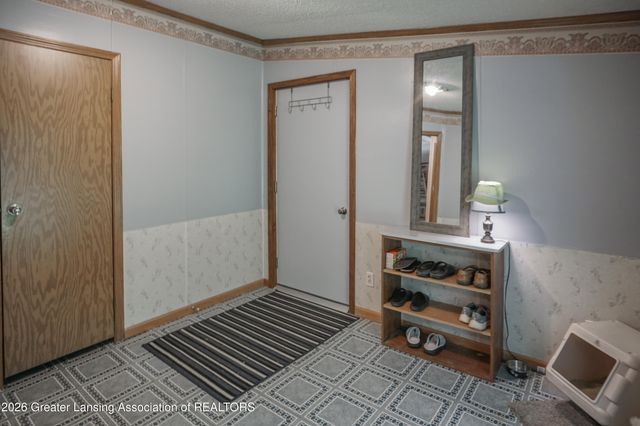 1416 S Ainger Road, Charlotte, MI 48813