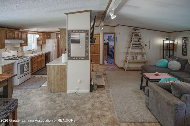 1416 S Ainger Road, Charlotte, MI 48813