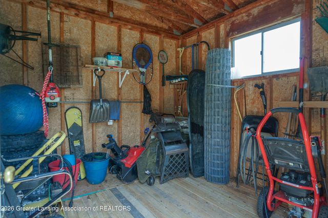 1416 S Ainger Road, Charlotte, MI 48813
