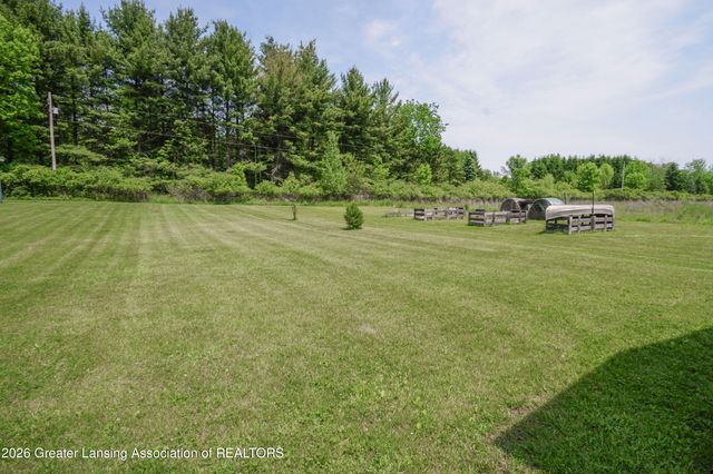 1416 S Ainger Road, Charlotte, MI 48813