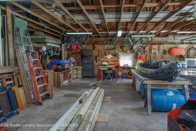 1416 S Ainger Road, Charlotte, MI 48813