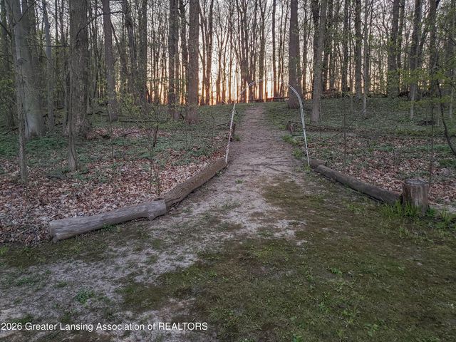 1416 S Ainger Road, Charlotte, MI 48813