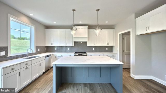 316 GOSHAWKS RD, Denver, PA 17517