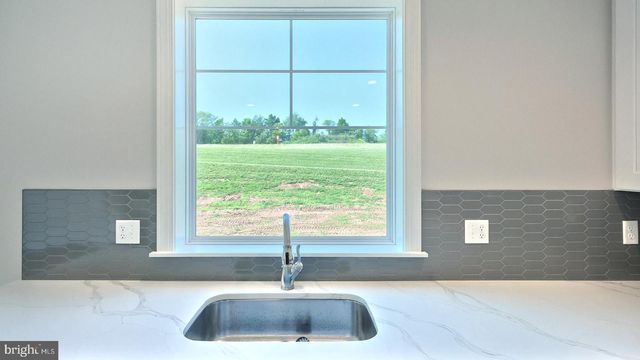 316 GOSHAWKS RD, Denver, PA 17517