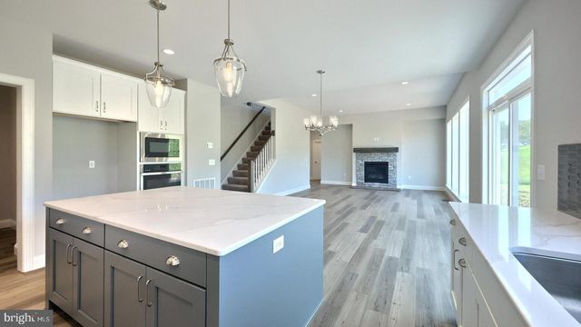 316 GOSHAWKS RD, Denver, PA 17517