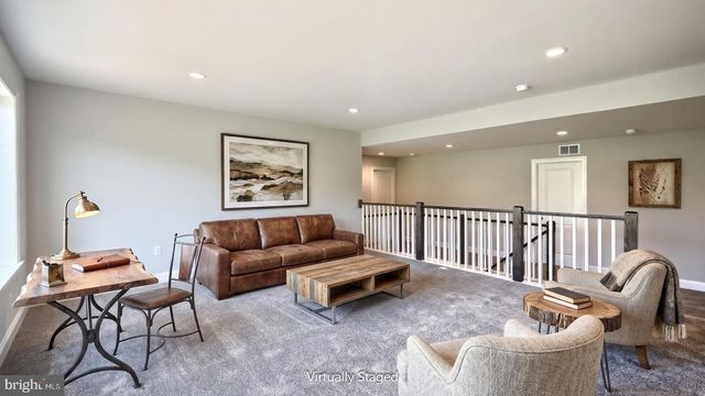 316 GOSHAWKS RD, Denver, PA 17517