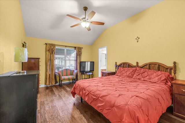 427 Cranbrook Lane, Grand Prairie, TX 75052