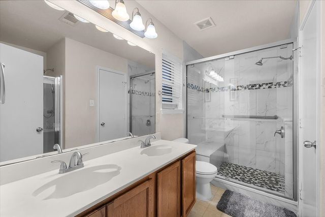 427 Cranbrook Lane, Grand Prairie, TX 75052