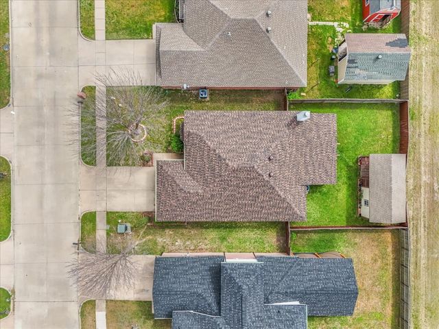 427 Cranbrook Lane, Grand Prairie, TX 75052