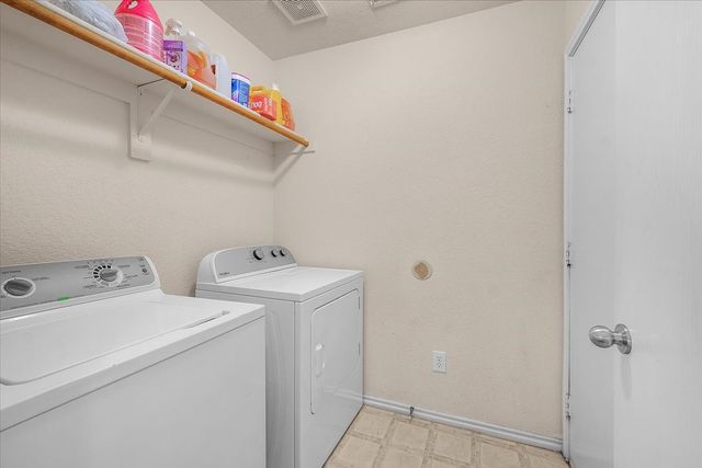 427 Cranbrook Lane, Grand Prairie, TX 75052