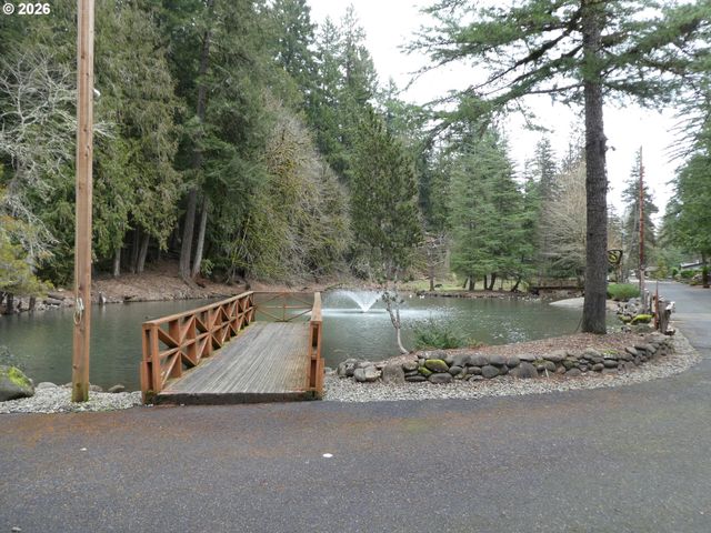 32700 Se LEEWOOD Ln 32, Boring, OR 97009