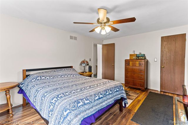 1921 Vine Way Drive 41, Canton, MI 48188