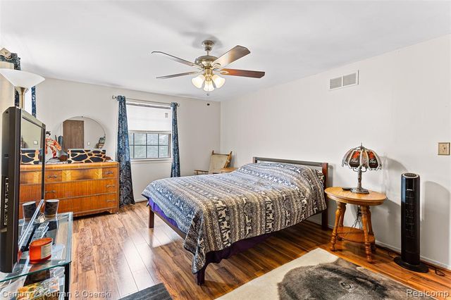 1921 Vine Way Drive 41, Canton, MI 48188