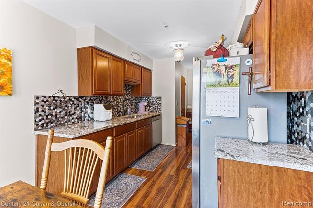 1921 Vine Way Drive 41, Canton, MI 48188